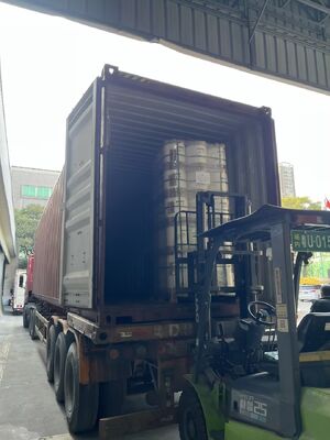 فيلم بي.إيه.تي معدني مع مقاومة الحرارة تصل إلى 110 درجة مئوية، سطح انعكاس سلس، ومقاومة للكيماويات للتعبئة والتغليف والصفائح