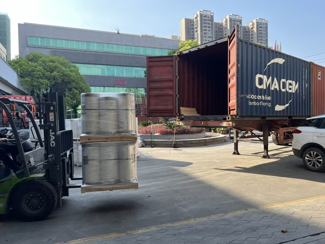 فيلم التصنيف الحراري مع لاصق دائم عالي اللزجة ومقاومة محسنة للخدوش للتصنيف الرقمي