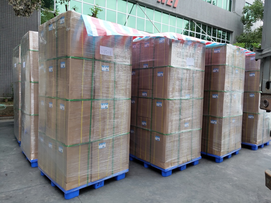 فيلم التصفيف الحراري مع مصفوفة ملصقة بوليمرية متقدمة وطبقة بي تي إيه هندسة بصرية لمقاومة الاحتكاك