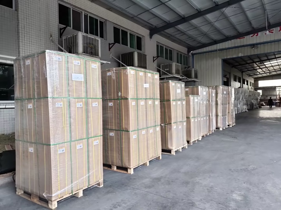 30MICRON فيلم التصفيف الحراري مع رابطة حرارية دائمة وسطح ناعم للحماية من الخدوش القوية للغاية