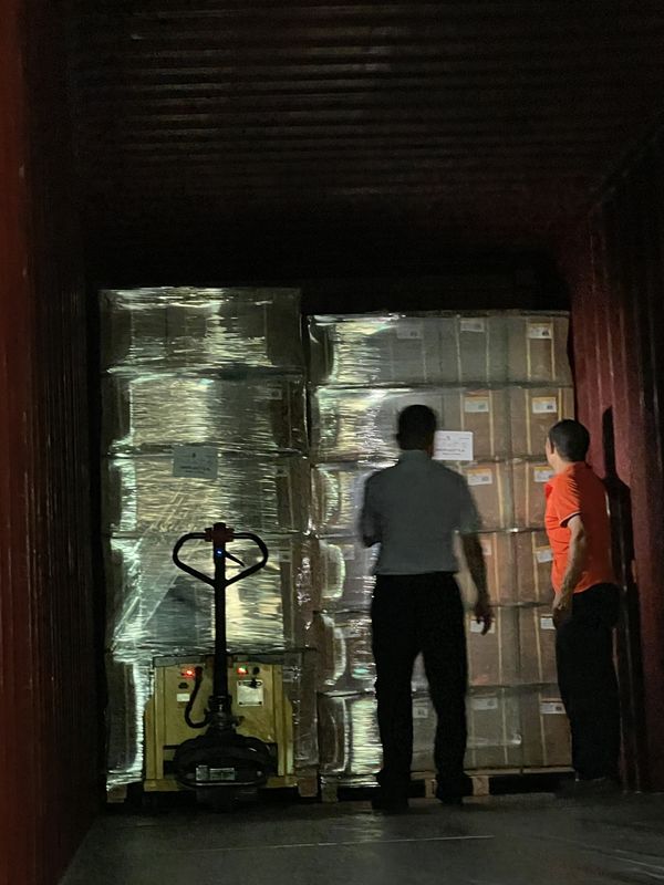 Transparent Book Laminating Film with Heat-Activated Adhesive and 1 Inch Paper Core for Thermal Lamination