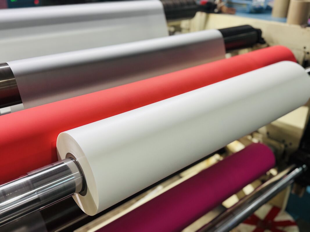 فيلم تغليف مطفي فاخر مع ملصقات قابلة للتخصيص، عمر افتراضي طويل، وتشطيب سلس لحماية معززة