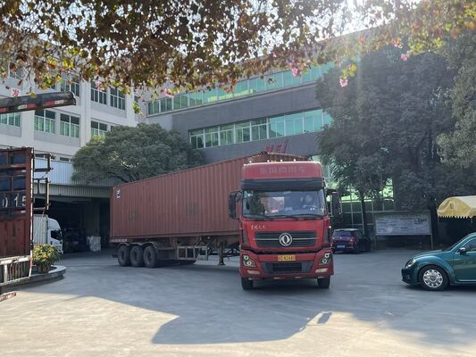 فيلم التصفيف الحراري من نوع بي تي إيه مع صمغ فعال بالحرارة وقسوة ناعمة لتطبيقات تصل إلى 2200 مم